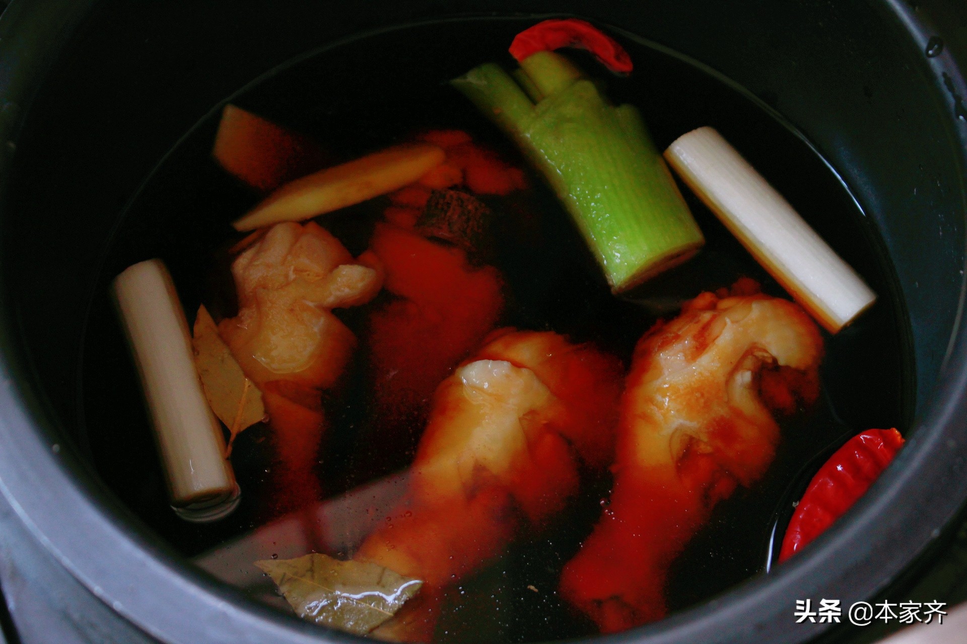 雞腿別再炸著吃了，教你懶人做法，無油煙，松爛又入味，省時省力