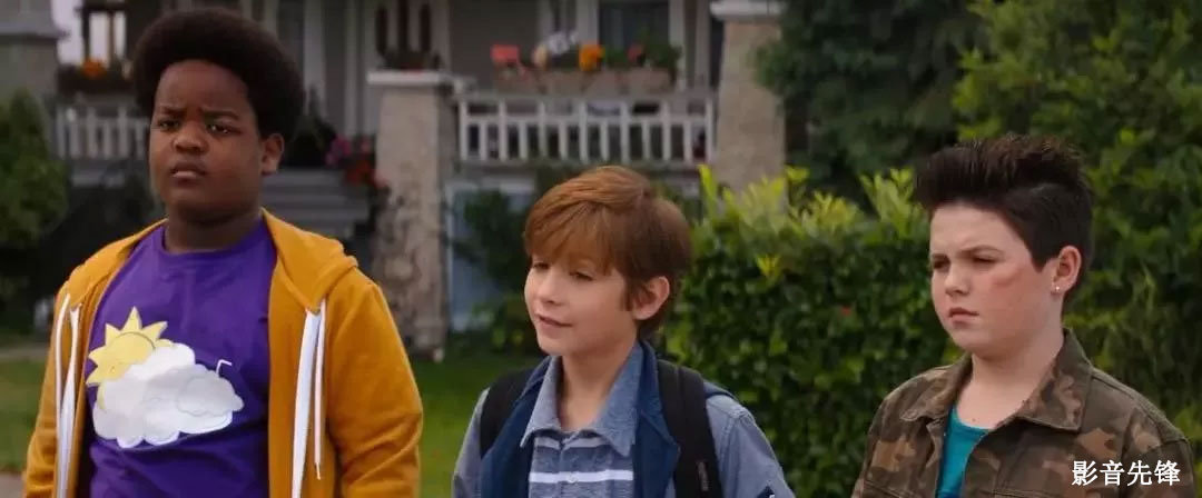 还是国外会玩，这群未成年演的十八禁，只有成年人才能进影院看