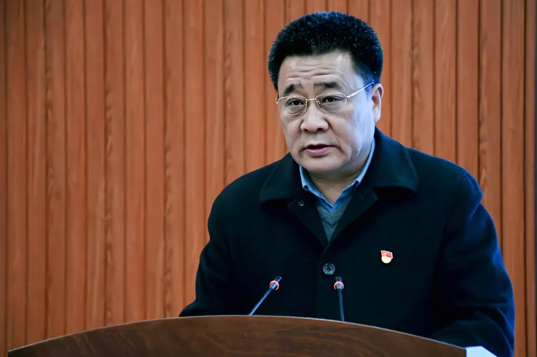 市人大常委会副主任,县委书记彭宾昌和四大班子领导参加了活动.