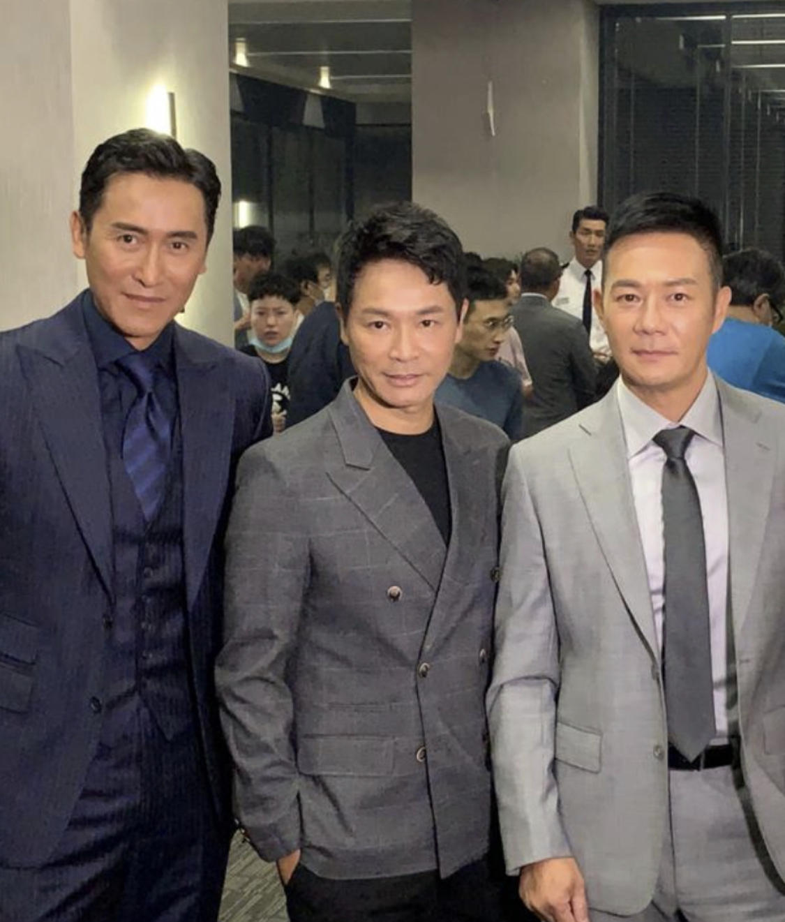 worry! 57-year-old Zhang Zhaohui was shocked by his eardrum in filming ...