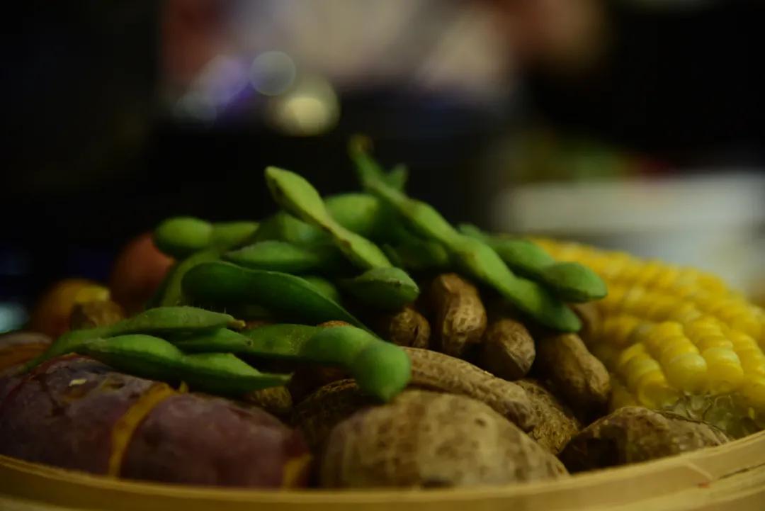 Flourishing contains seed of annual meeting ｜ " rat " not easy, "Ox " turn heaven and earth, 2021 our against the wind and row