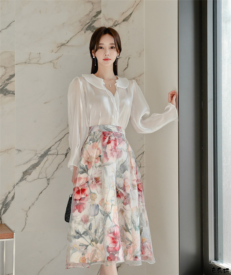 孙允珠：蜜沁娇蕊红菱雪纺婉约公主裙