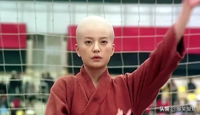 “丑不丑看光头”，郑爽依旧漂亮，杨紫没有驾驭住，行走的卤蛋？