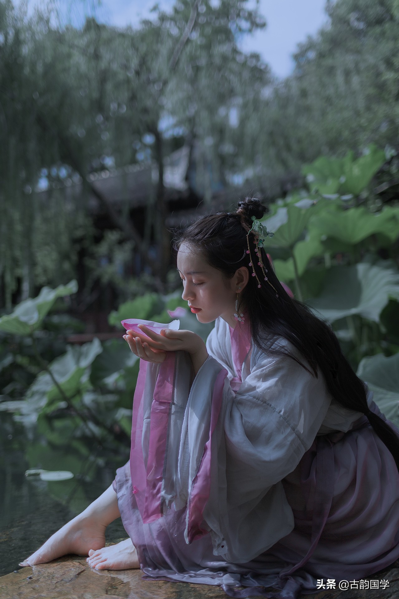 中国10首婉约诗词，九转回肠-第2张图片-非凡网