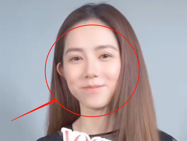 变样|邓紫棋淡妆大变样网友直呼认不出 网友：听声音才能认出来