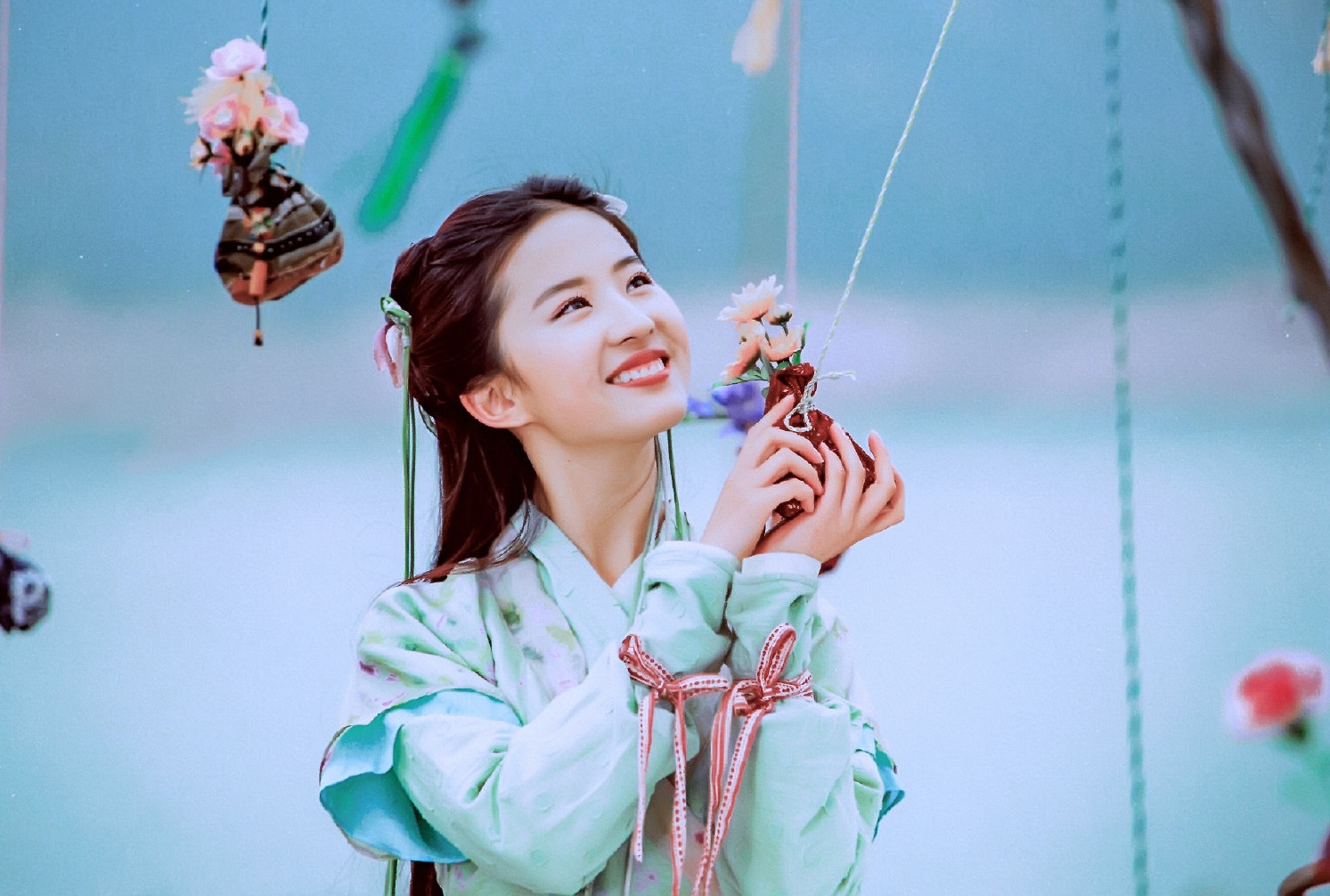 Exposure of part of Liu Yifei newest ancient costume, the road appears modelling celestial being to enrage tenderness, can is compared once Wang Yuyan