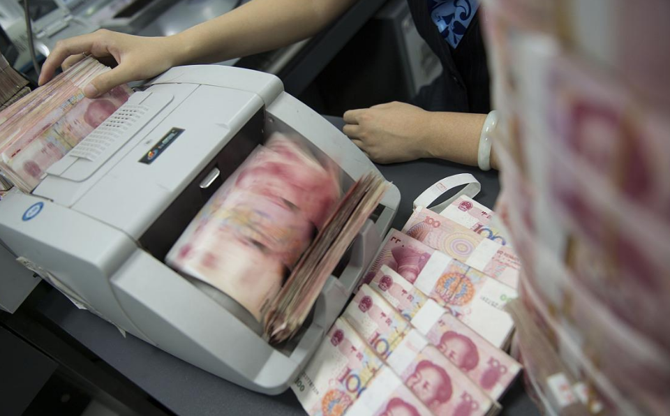 梁丽：出演妲己5集就被停播，29岁成“通缉犯”，她经历了啥？