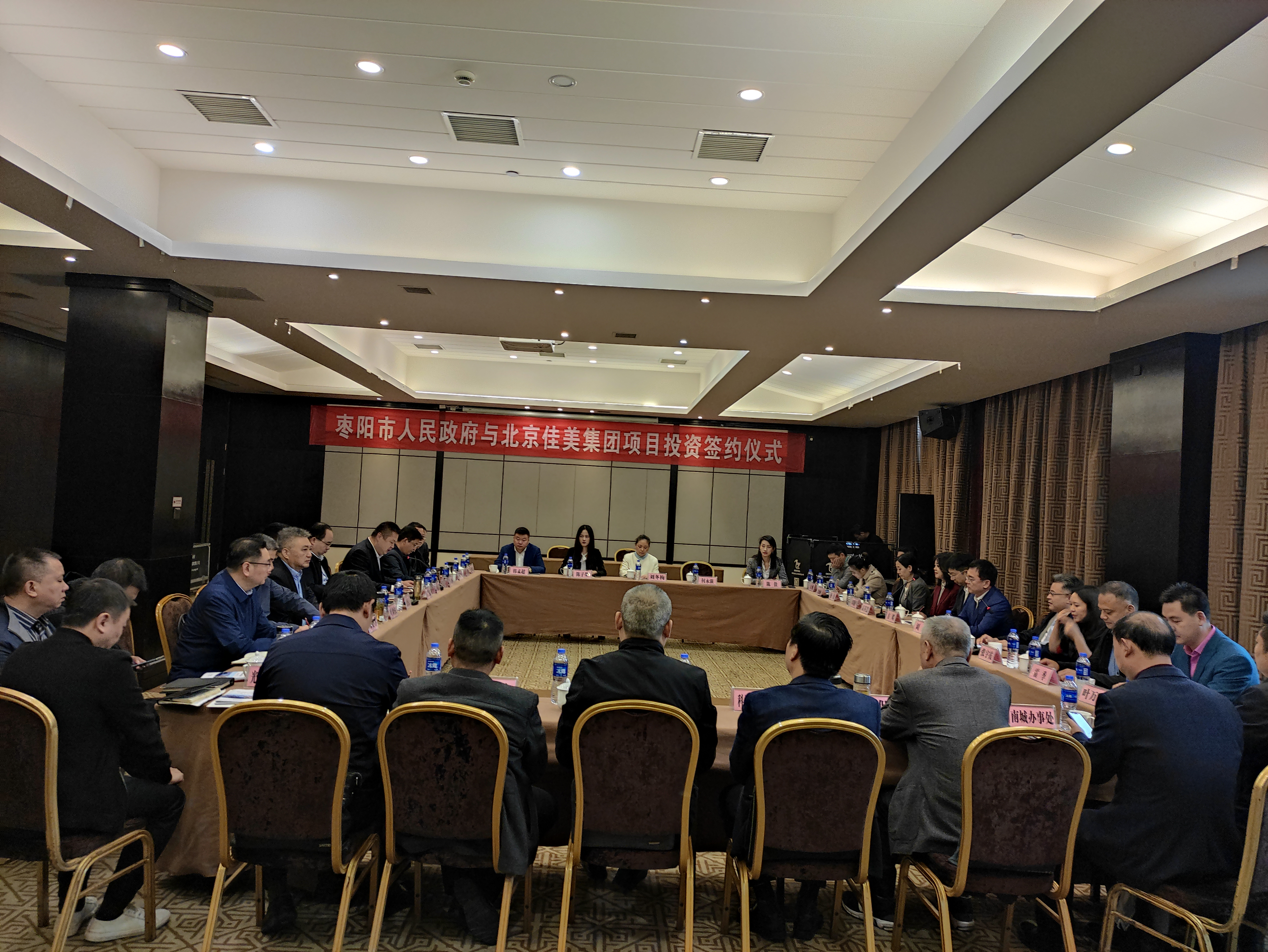 投資15億，國內(nèi)最大口罩設(shè)備制造商葉萬宇情系家鄉(xiāng)棗陽