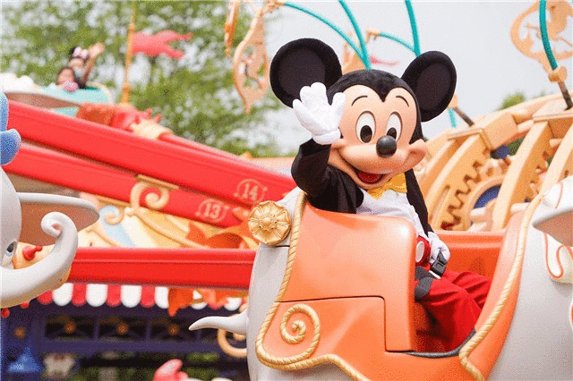 分别107天，上海迪士尼今天重开！热门项目不排队！戴口罩入园