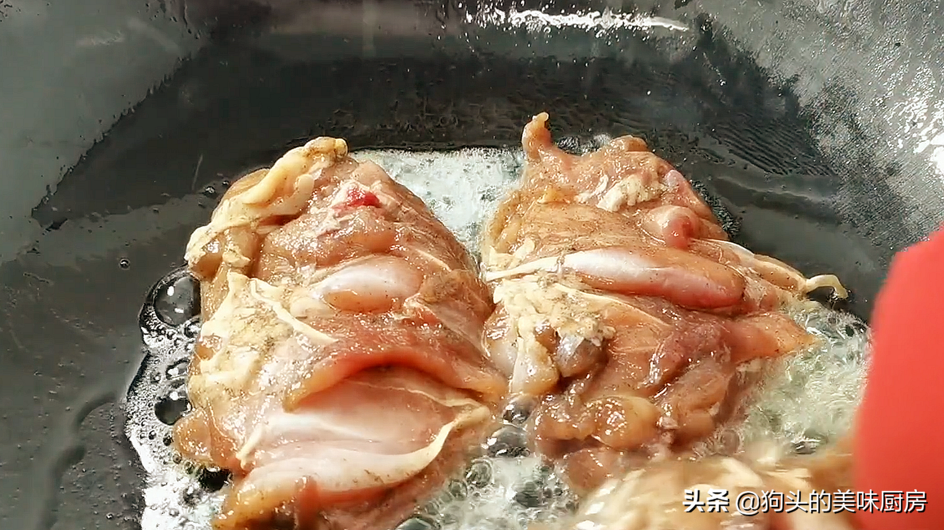 鸡腿这样做太香了，比烤的好吃，比油炸的健康，先收藏了再做