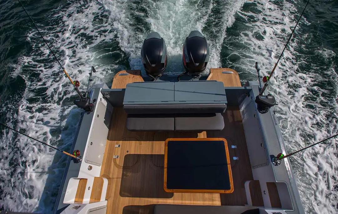 跑出40节高速的铝合金游艇，加拿大Tactical高定制游艇