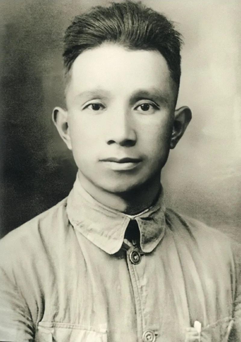 华东野战军成立，粟裕任副司令众人不服，陈毅