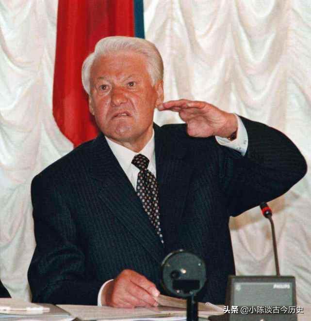 叶利钦改革失败，让俄罗斯人很失望，为何最后一举措被大加赞赏