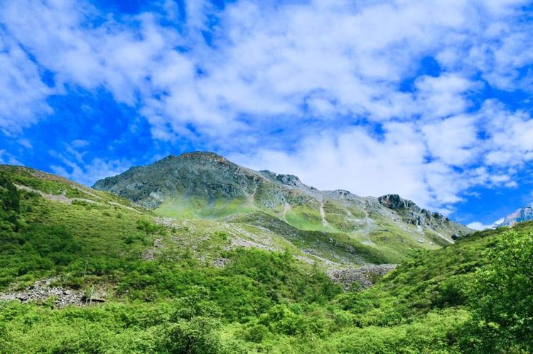One of the most popular scenic spots in China, a beautiful and magical fairy tale world, fascinating
