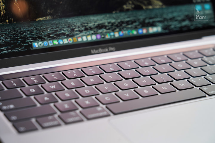 2020 款 13 英寸 MacBook Pro 评测：该买买买还是下次一定？