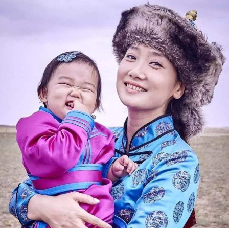 徐明朝发长文“威胁”Yamy后，谁注意玲花的微博动态？意味深长