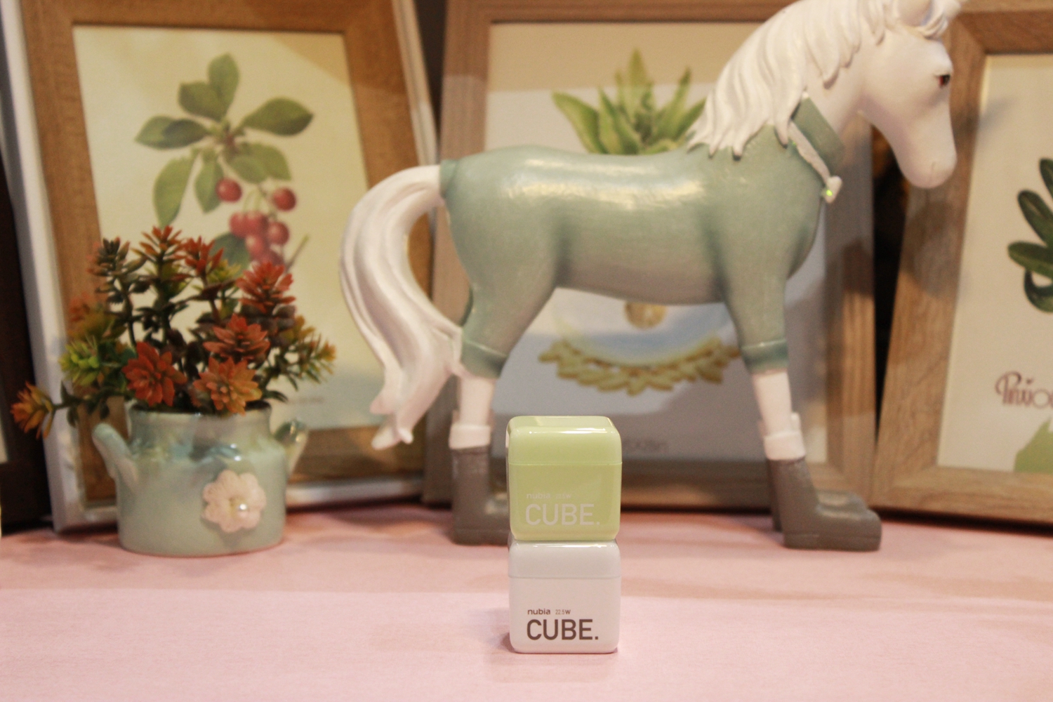 给手机来颗糖，努比亚方糖快速充电器使用评测