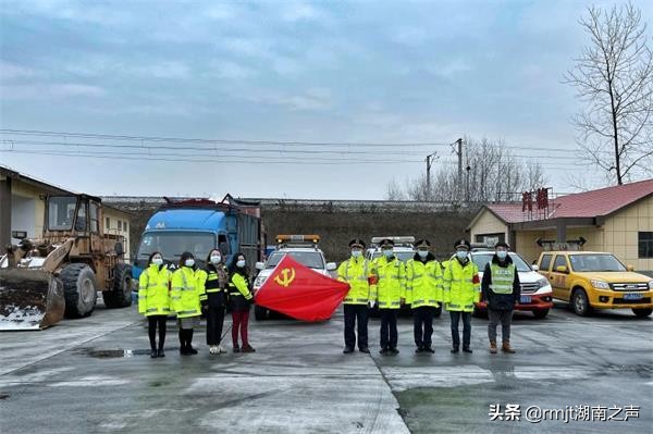 通宵值守，岳阳高速迎来2021年的第一场“除雪保畅战”