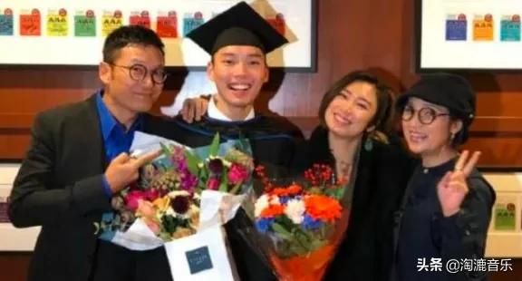 周星驰青梅竹马的街坊,嫁给最帅“杨康”,这个女人真如此好命?