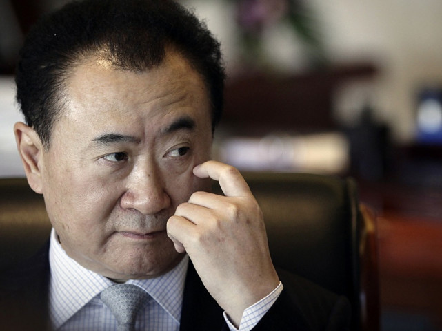 被龚虹嘉抛售后，王健林引入30亿国资，或许他将重登中国首富