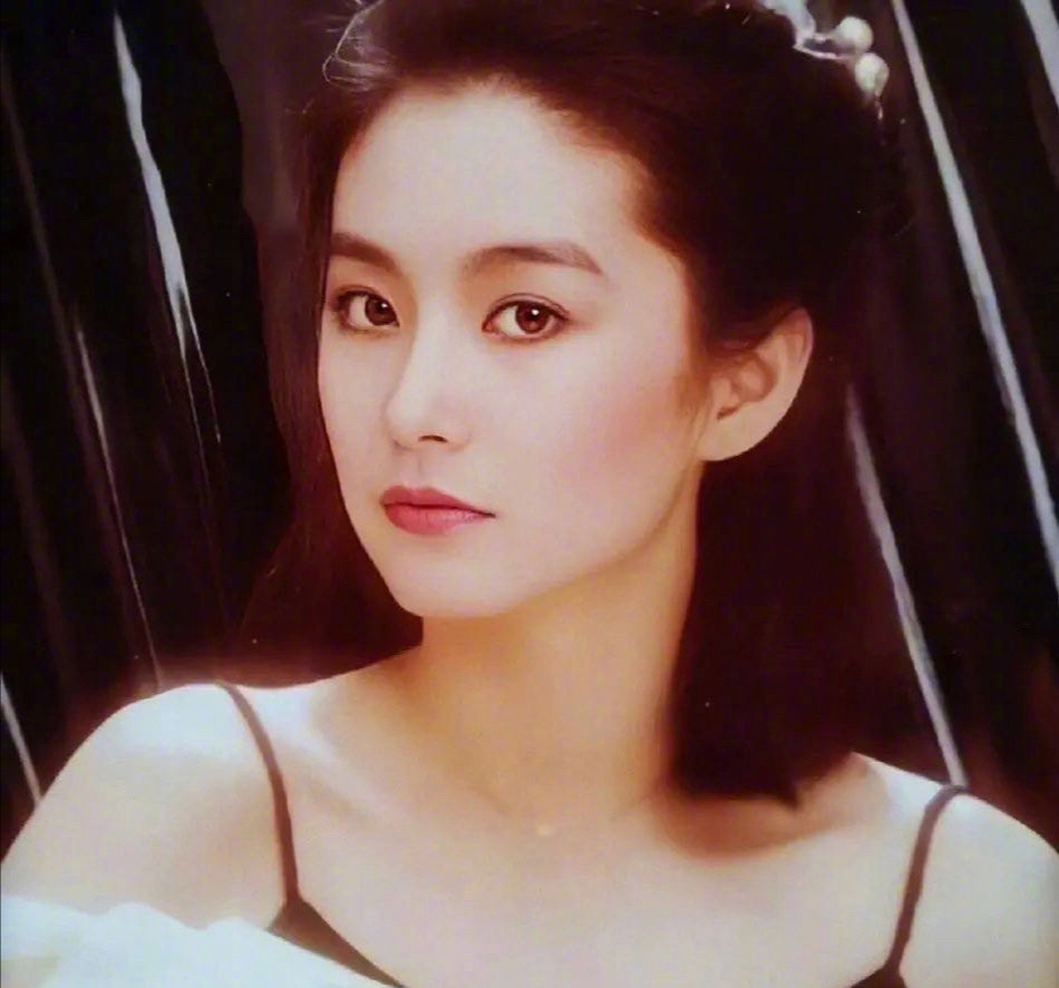 林青霞回归微博网友齐呼欢迎女神回归