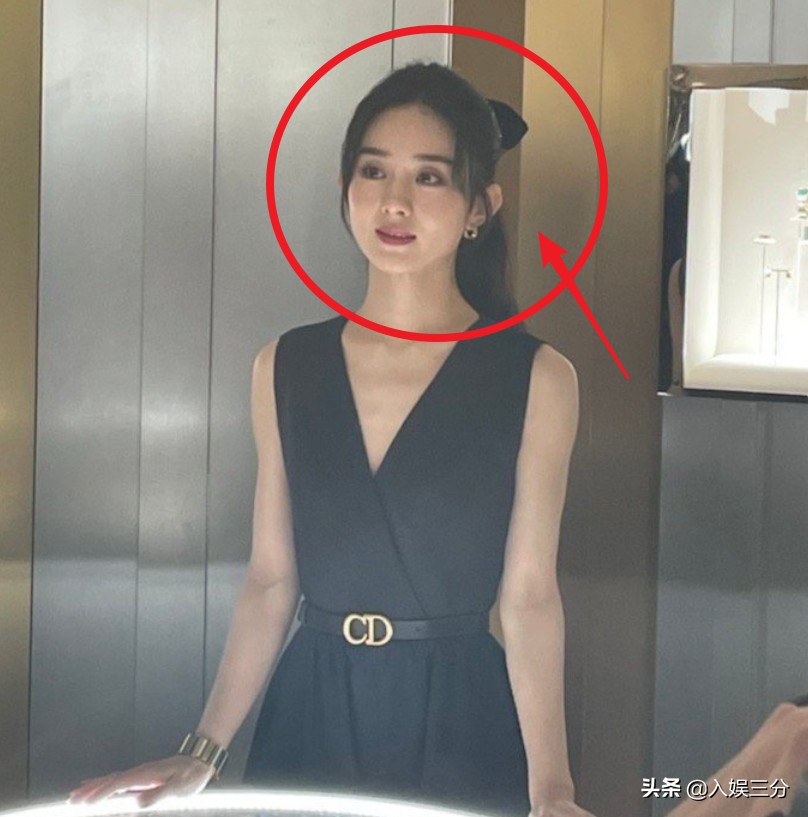 赵丽颖儿子出生两周年，二人悄然秀恩爱，夫妻