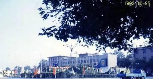 滨州邹平老照片：黛溪商场，黄山二路， 中兴初中，染织厂