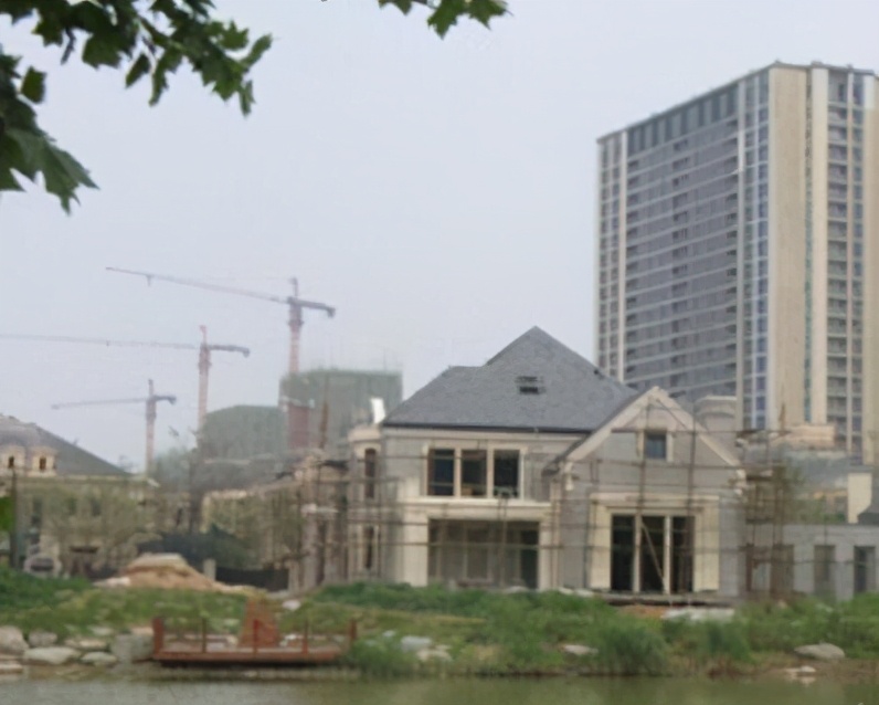 河南富豪造车记：靠房地产、高尔夫、4S店发家，