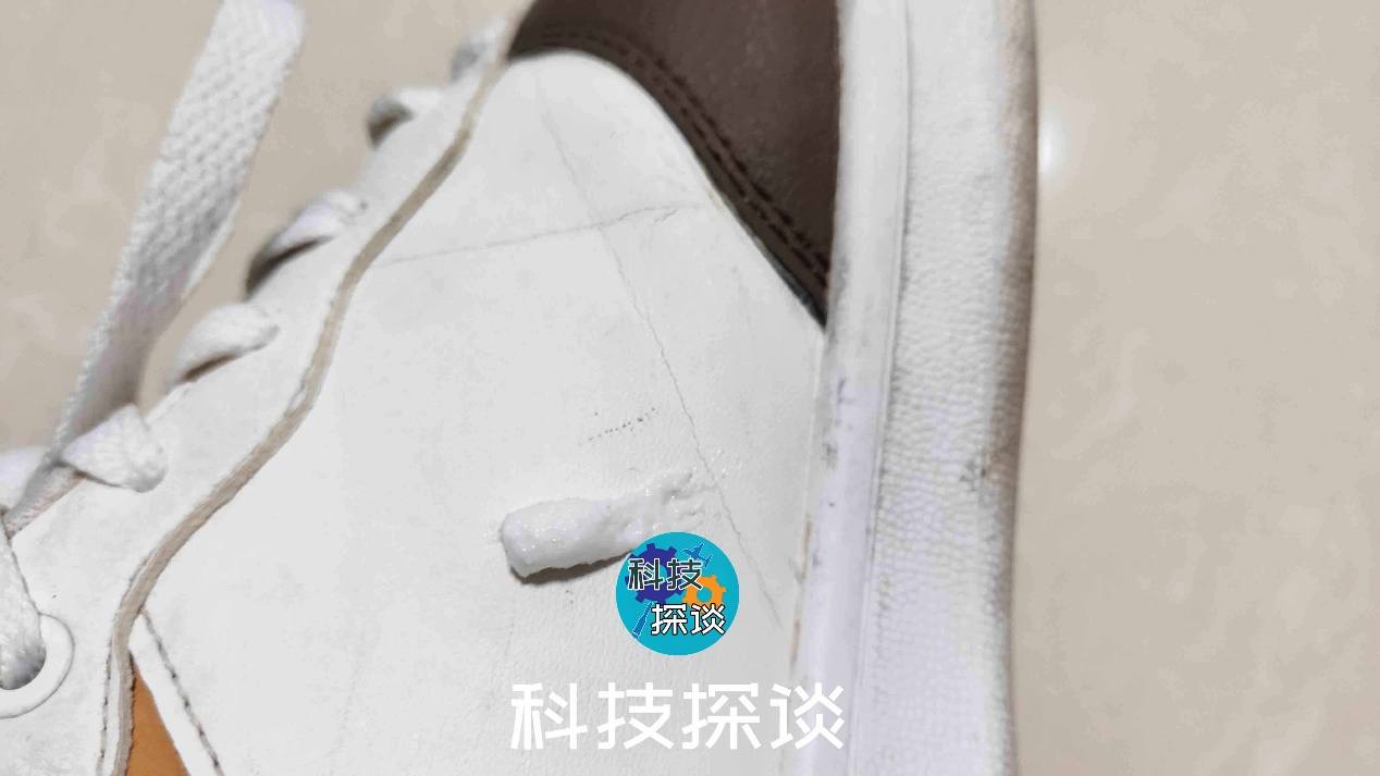 无需沾水就能高效清洁鞋面——Circleclean球鞋清洗膏