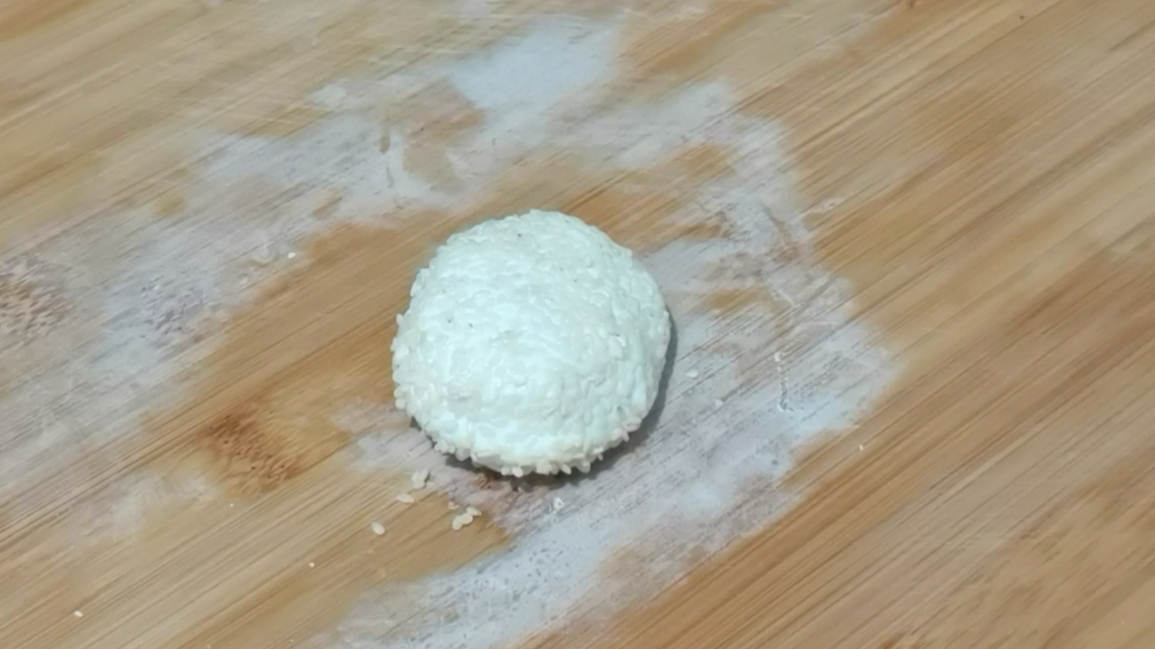 糯米粉这样做点心，外酥里糯又香甜，既少油又健康，比麻元还简单