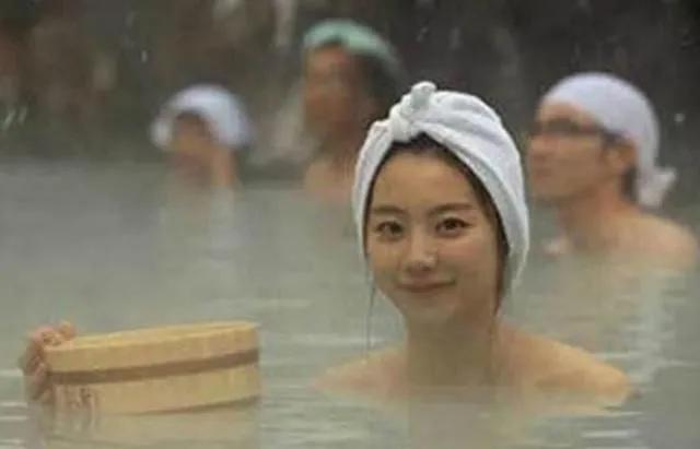 Bathing Culture Is Japanese Mixed Bathing For Men And Women A Barbaric
