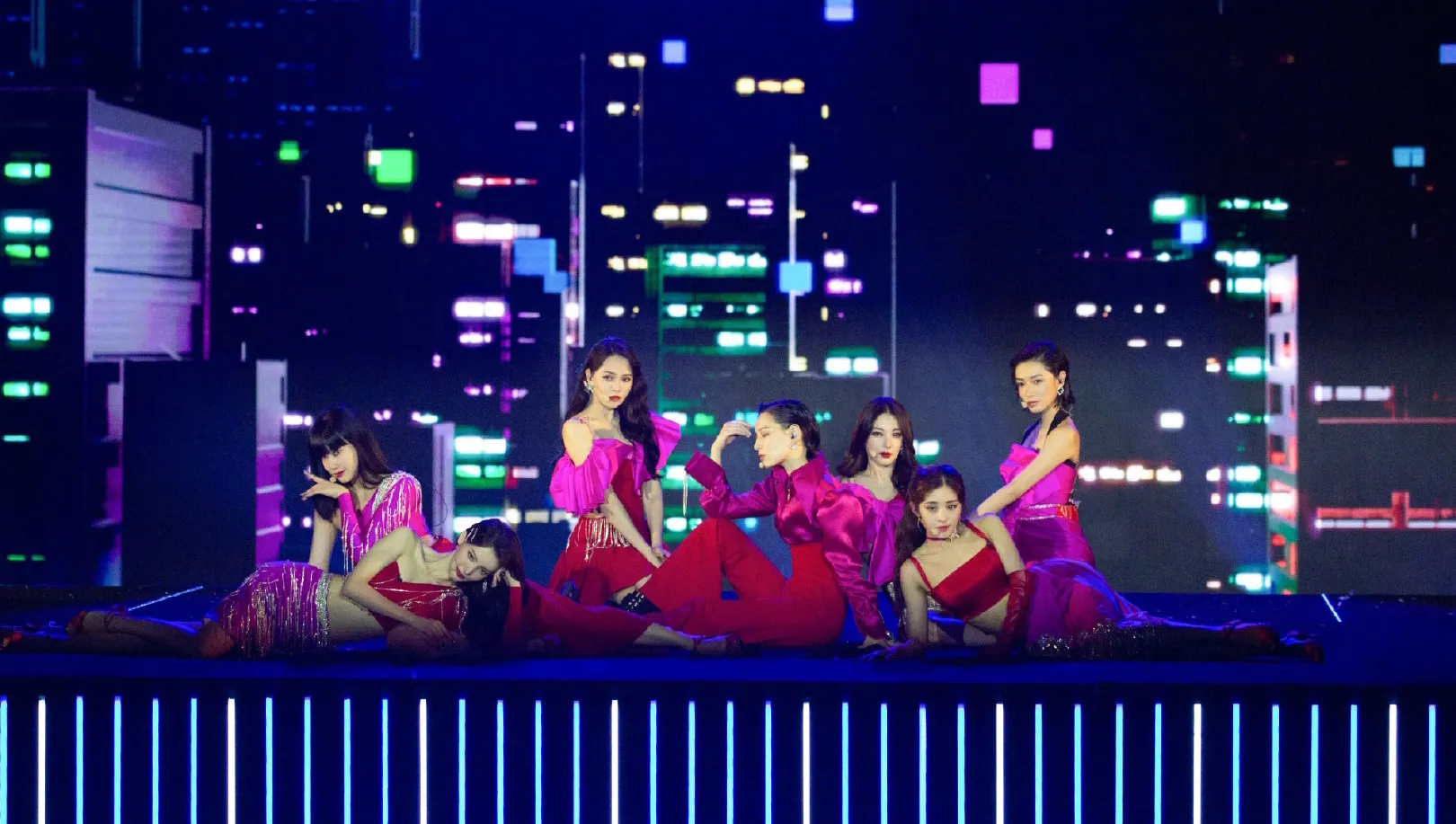 五公|乘风破浪的姐姐五公排位战来了！姐姐们表演燃炸 哪个舞台让你惊艳？