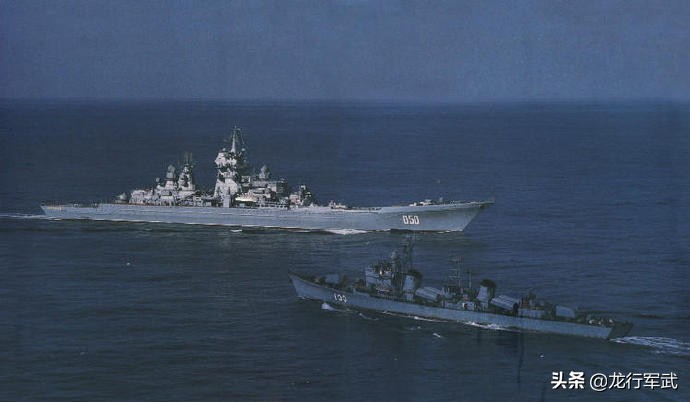 精确计算，英国海军航母编队来南海搞事情，一