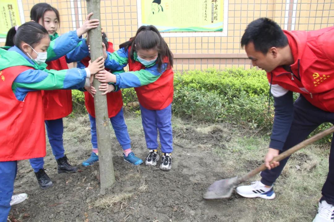 春风十里，不如学雷锋的你——双流区九江小学开展学习雷锋活动