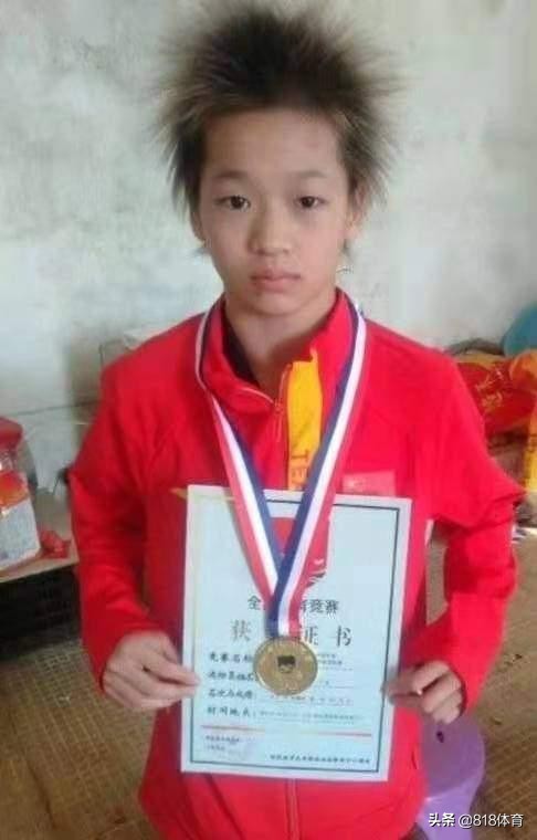 跳水之家!全红婵10岁5弟练1年弹跳力惊人,教练:发育力量越来越强