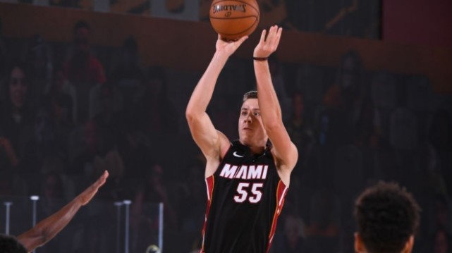 熱火2-0溜馬 | Robinson飆7記三分平紀錄，Butler砍18+7+6，熱火14次2-0從未翻車！（影）-黑特籃球-NBA新聞影音圖片分享社區