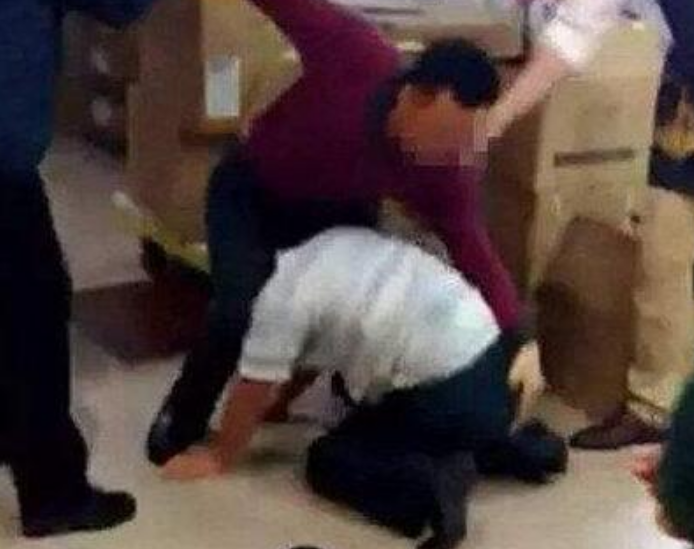 2012年河南村霸被杀案始末，欺行霸市侵犯生母，66岁老父亲大义灭亲