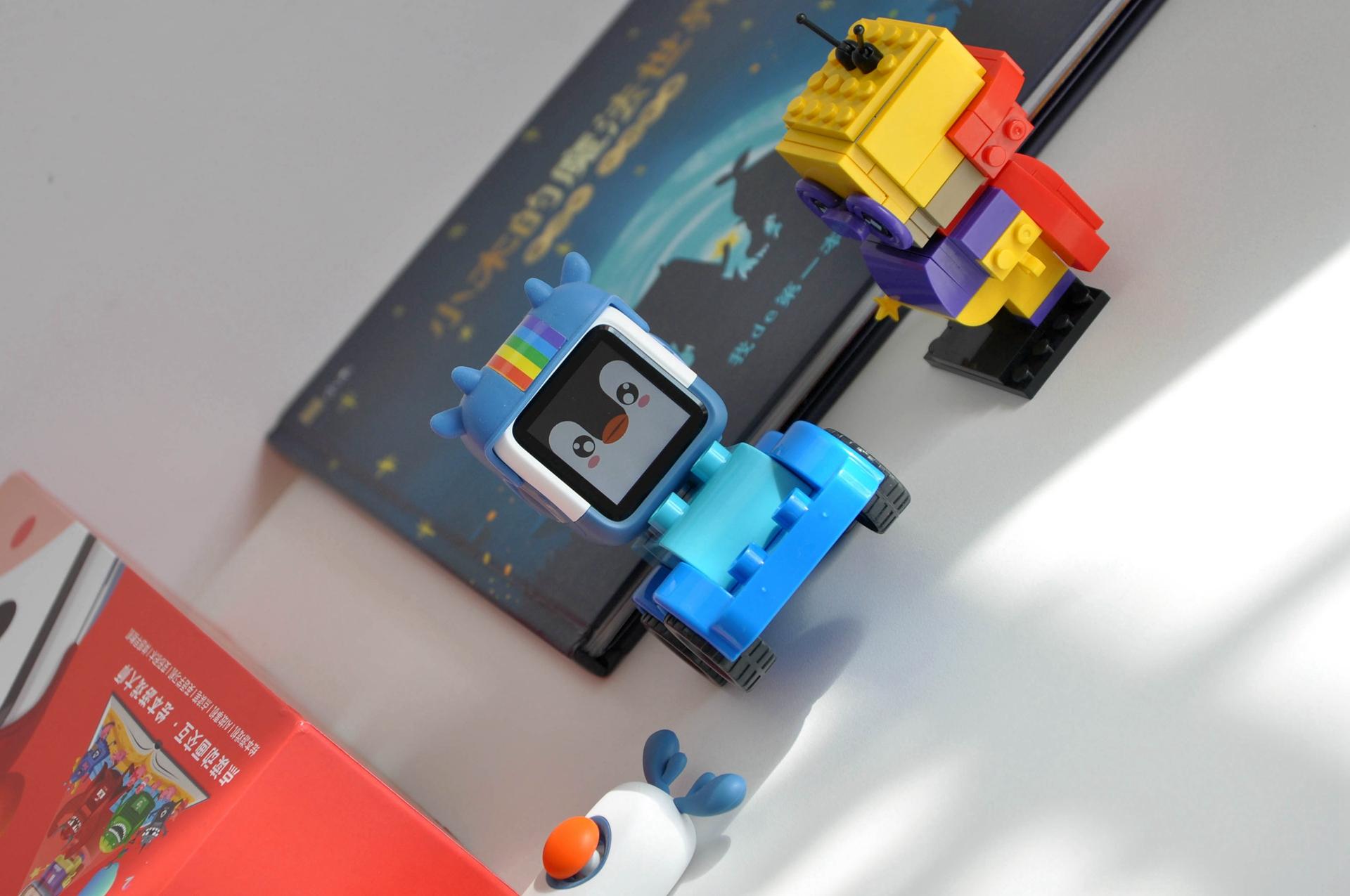 小木2021新品！百变悟空机器人，手势点读AI语音应有尽有