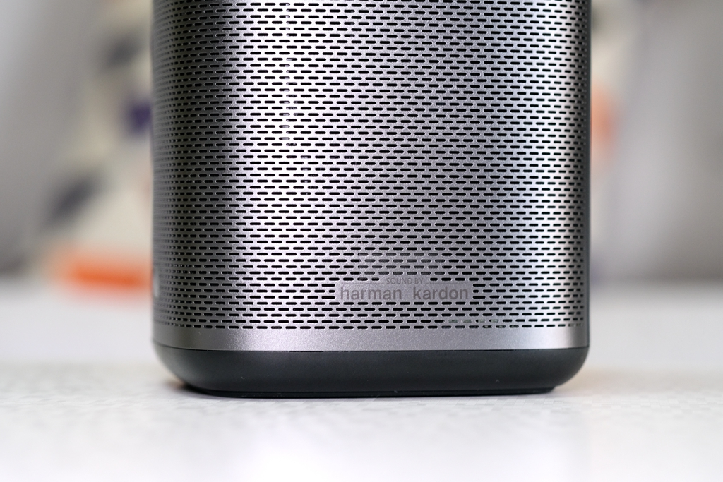 极米Play超悦版投影仪，内置大容量电池，解决户外使用的痛点