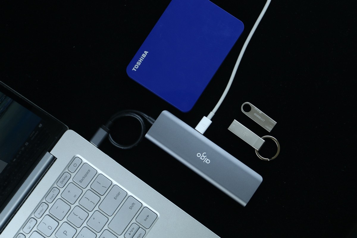 尽享轻薄——aigo USB-C多功能扩展坞H5使用评测