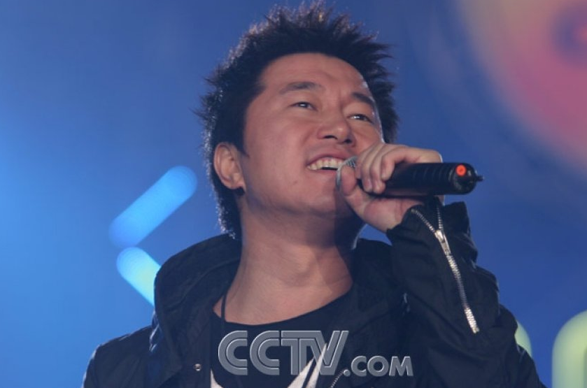 滿文軍的毀滅史，被抓后指控妻子吸毒，就這樣改寫了他的結(jié)局