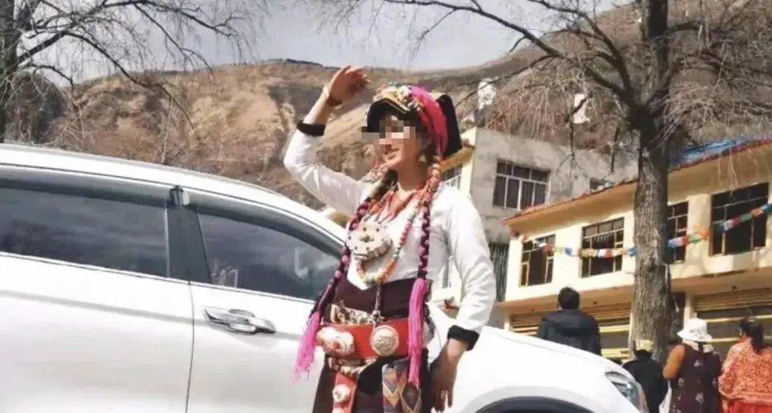 抖音热门文案，却让人看到一件可怕的事：不读书的女孩有多离谱？