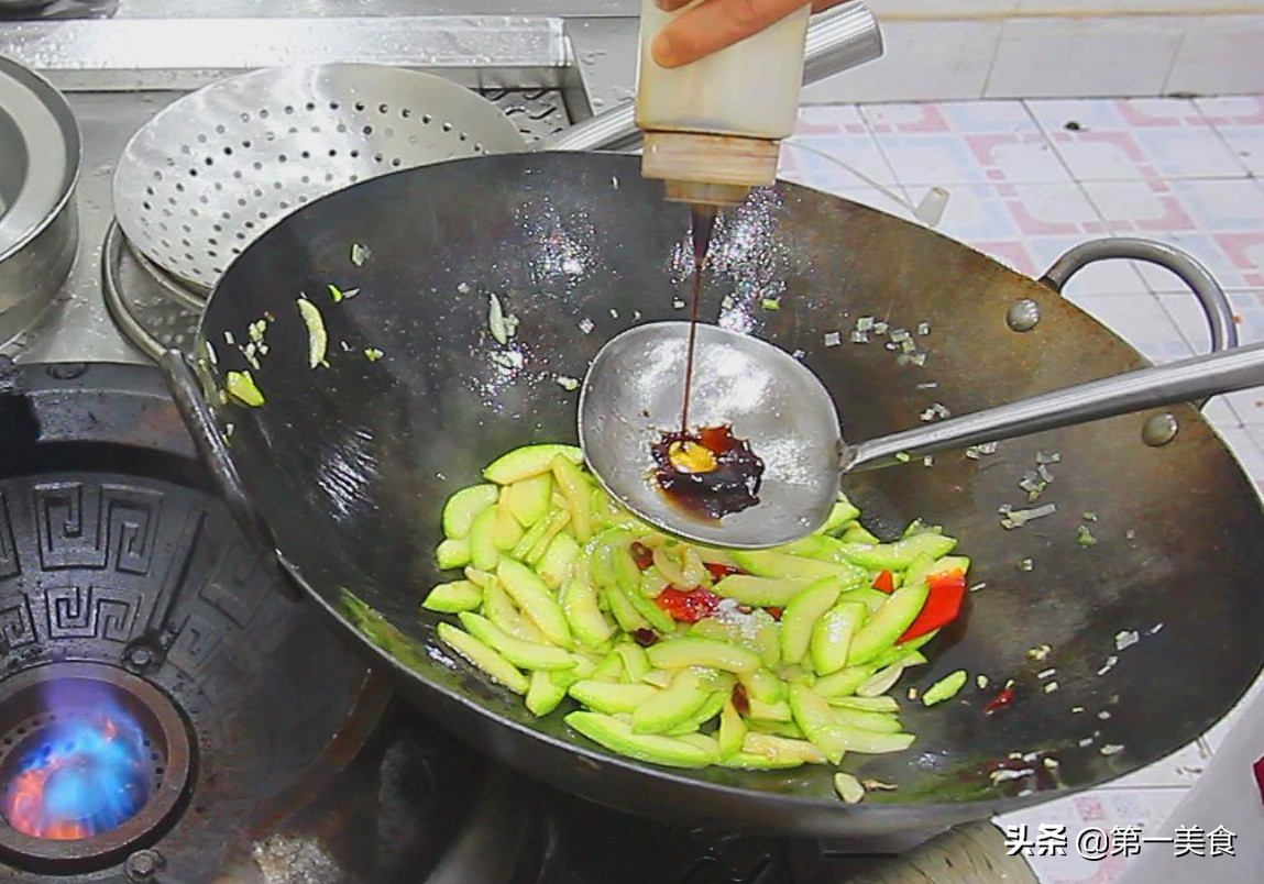 图片[8]-的家常小菜酸辣西葫芦做法 酸爽可口-起舞食谱网