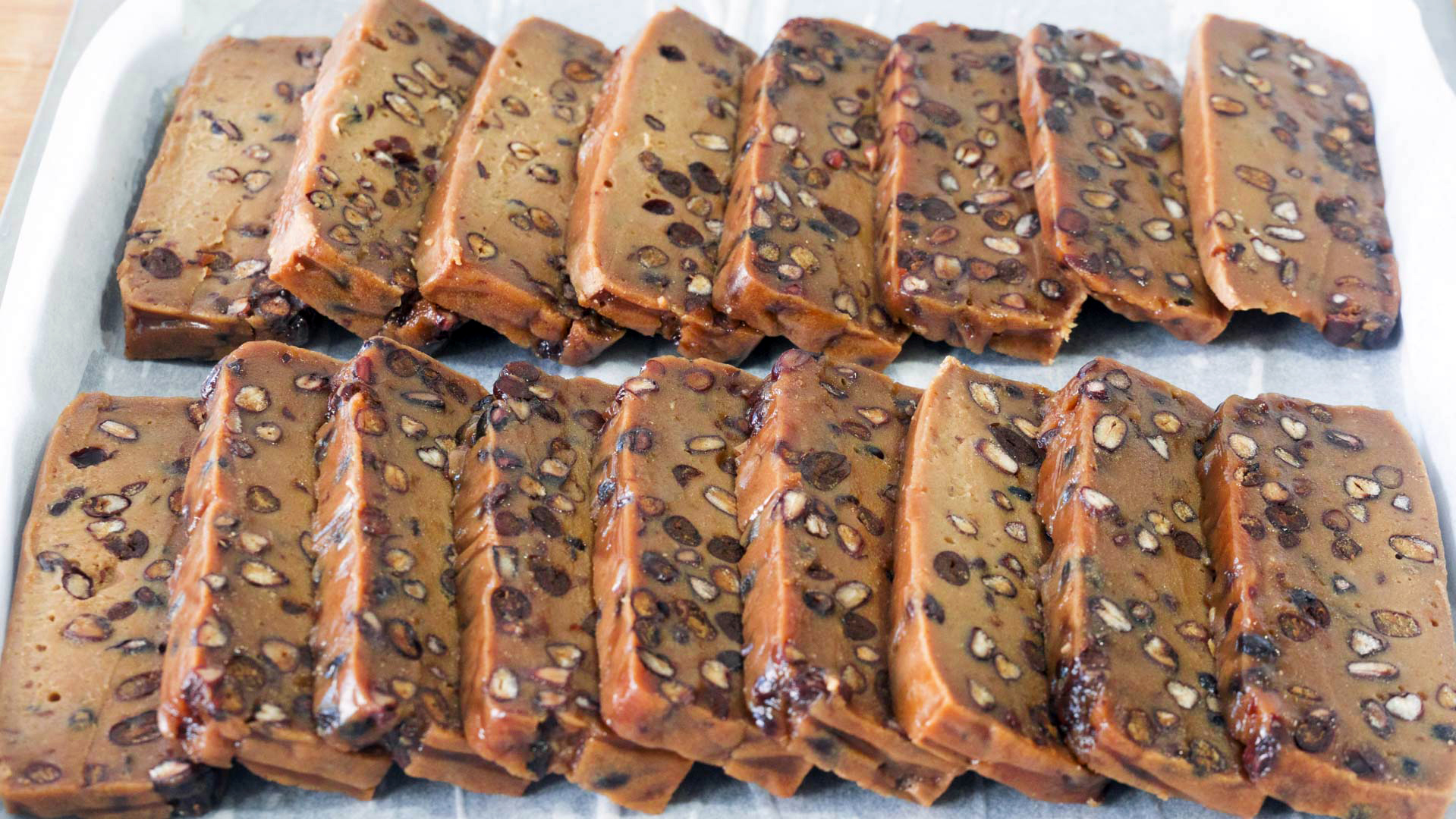 教你在家做正宗家常紅豆糕，色香味全，簡單易學，孩子看了流口水