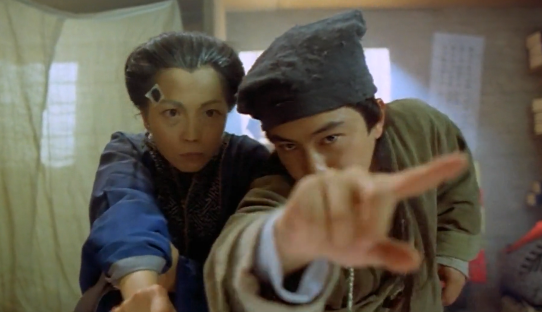 1994年，张卫健舔了脚底板也没能赢周星驰，害惨