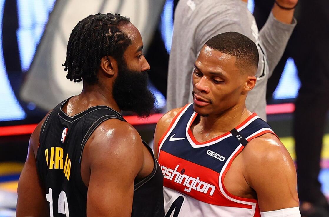 Warm heart one act! Ha Dengwei is little two talk about the past, griffin 464 day head is buckled + losing a value the first