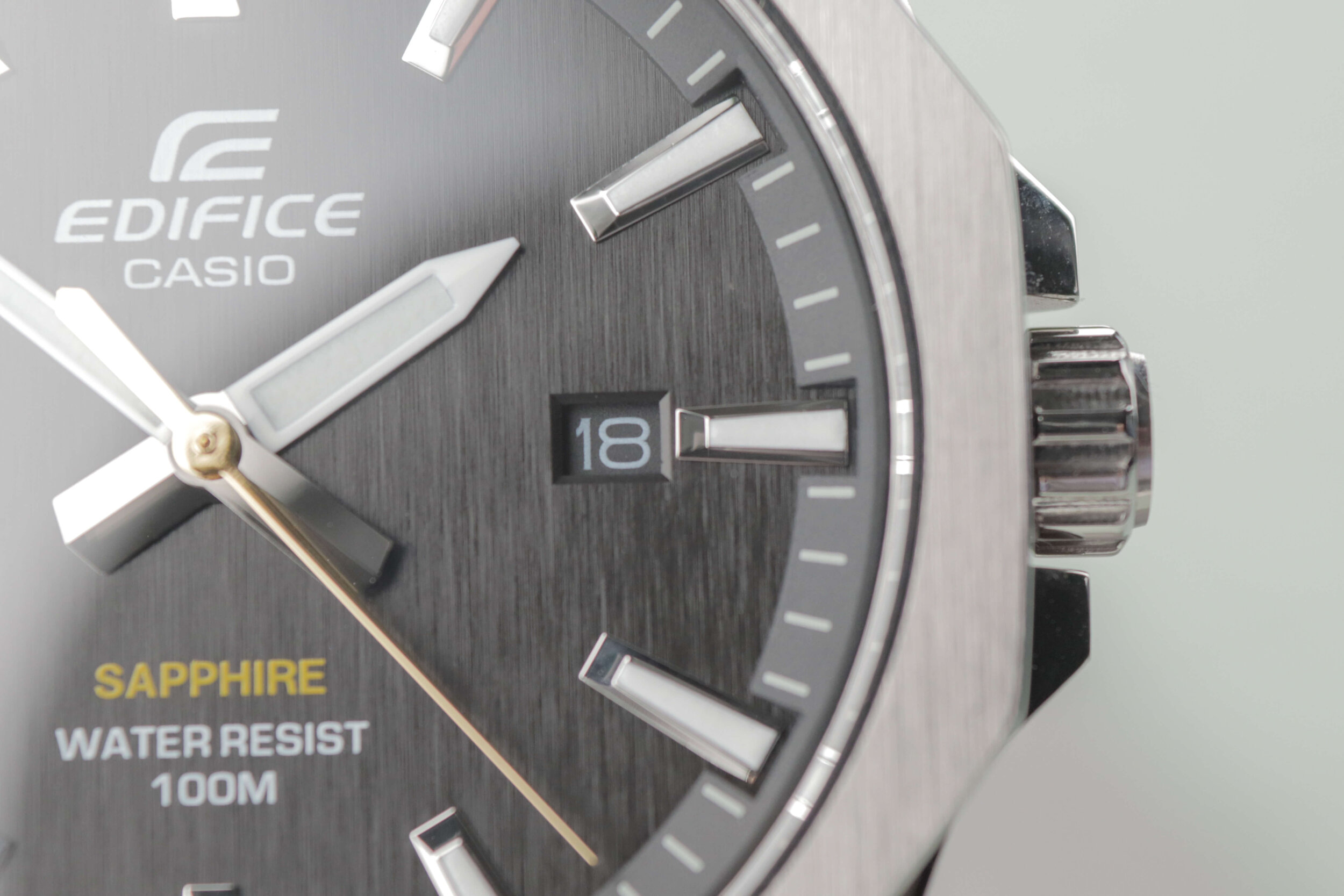卡西歐Edifice EFR-S108D腕錶——最有橡樹范兒的農家橡樹- 資訊咖