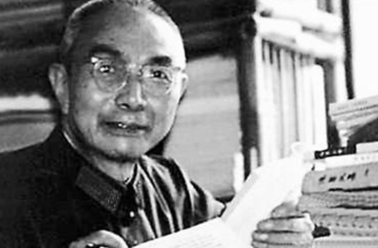 杜聿明向蒋介石报告：郭汝瑰是地下党，理由是家里沙发有补丁