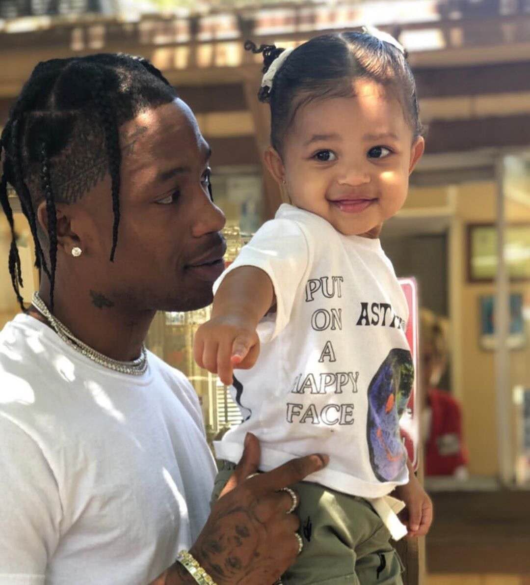 萌娃来咯~  盘点卡戴珊詹娜家的宝贝们