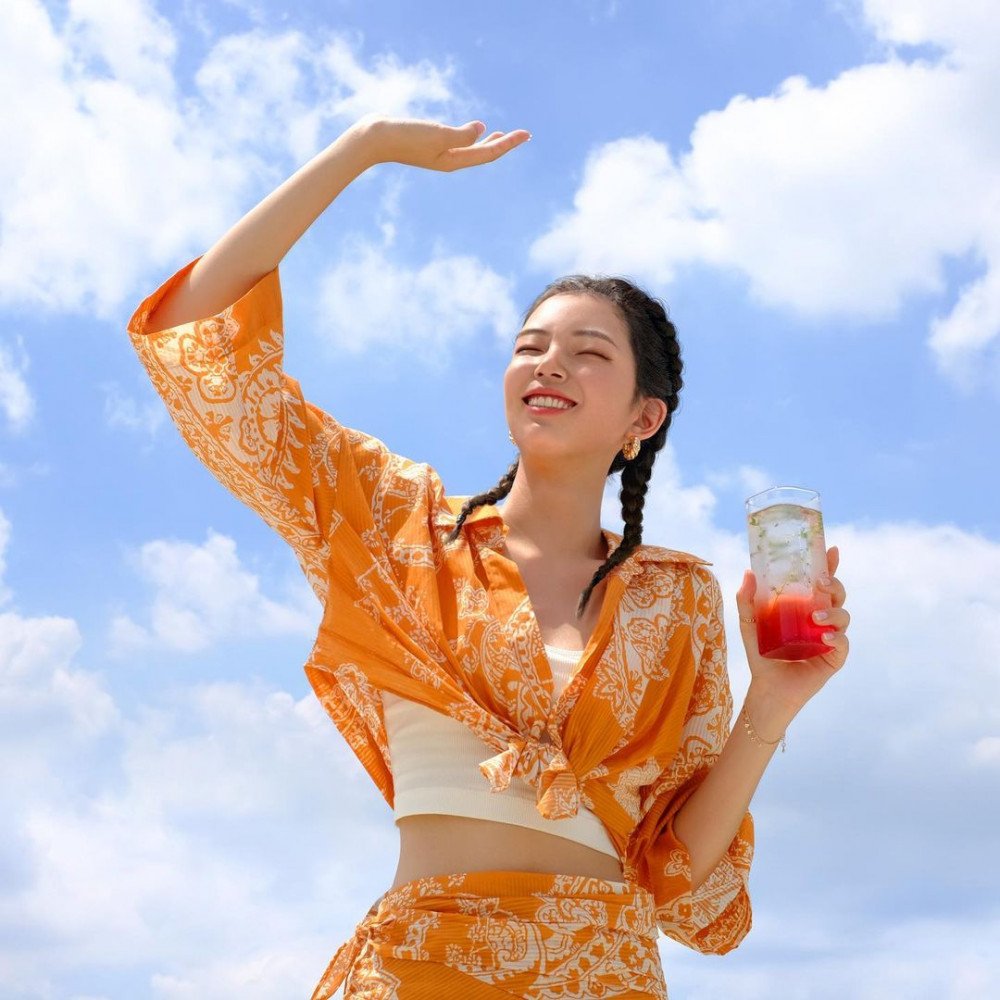 人工智能创建的女孩获得100位粉丝